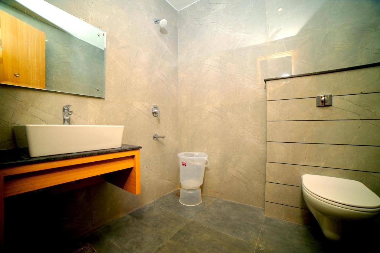 Hotel Diamond View Amritsar Bagian luar foto